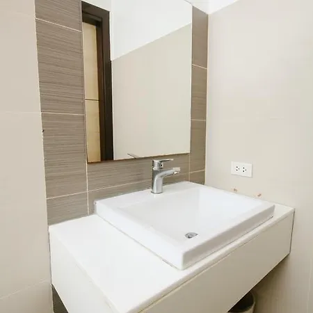 Go Hotels Tacloban Exterior photo